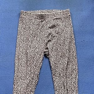 Used cute cheetah print leggings